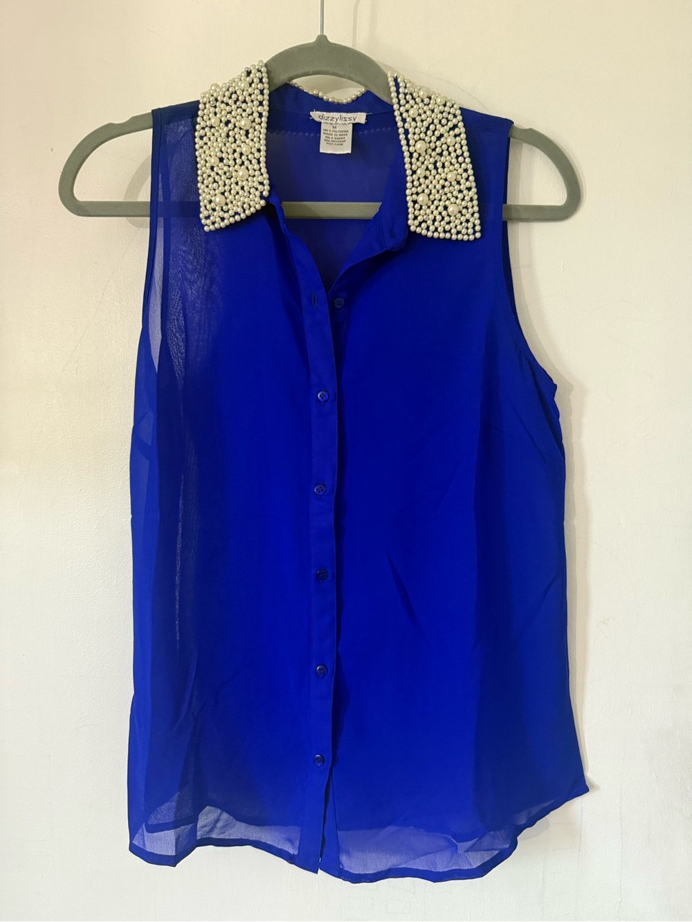 Sleeveless Blouse with Pearl-Embellished Collar